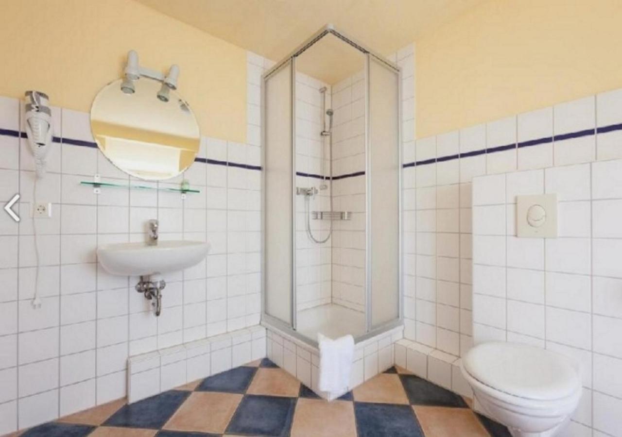 Familien- Und Freizeithotel Gutshaus Petkus エクステリア 写真