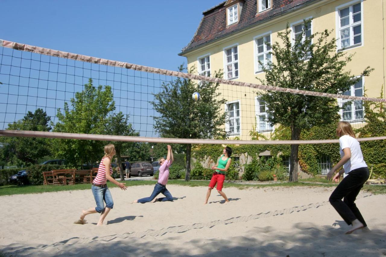 Familien- Und Freizeithotel Gutshaus Petkus エクステリア 写真